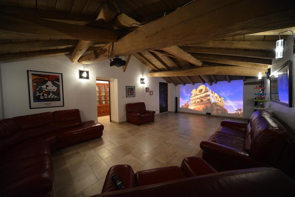 Bed and Breakfast Domaine De La Garde Vonnas Zewnętrze zdjęcie